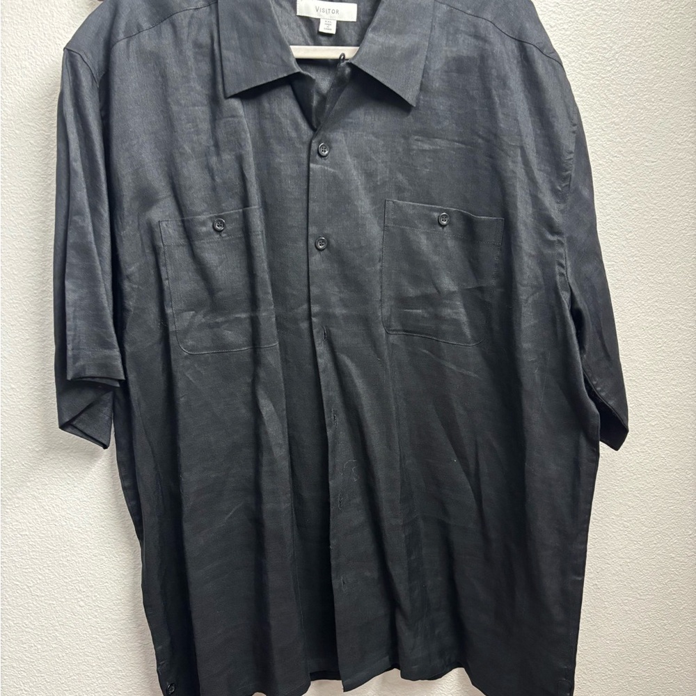 Casual Black Button Down Shirt with Relaxed‎ Fit